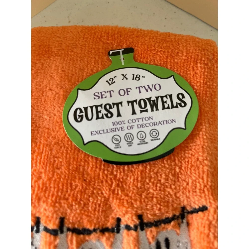 N/A halloween guest